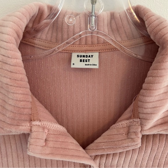 Sunday Best Pink Velour Button Down Top Size Small - Picture 2 of 11